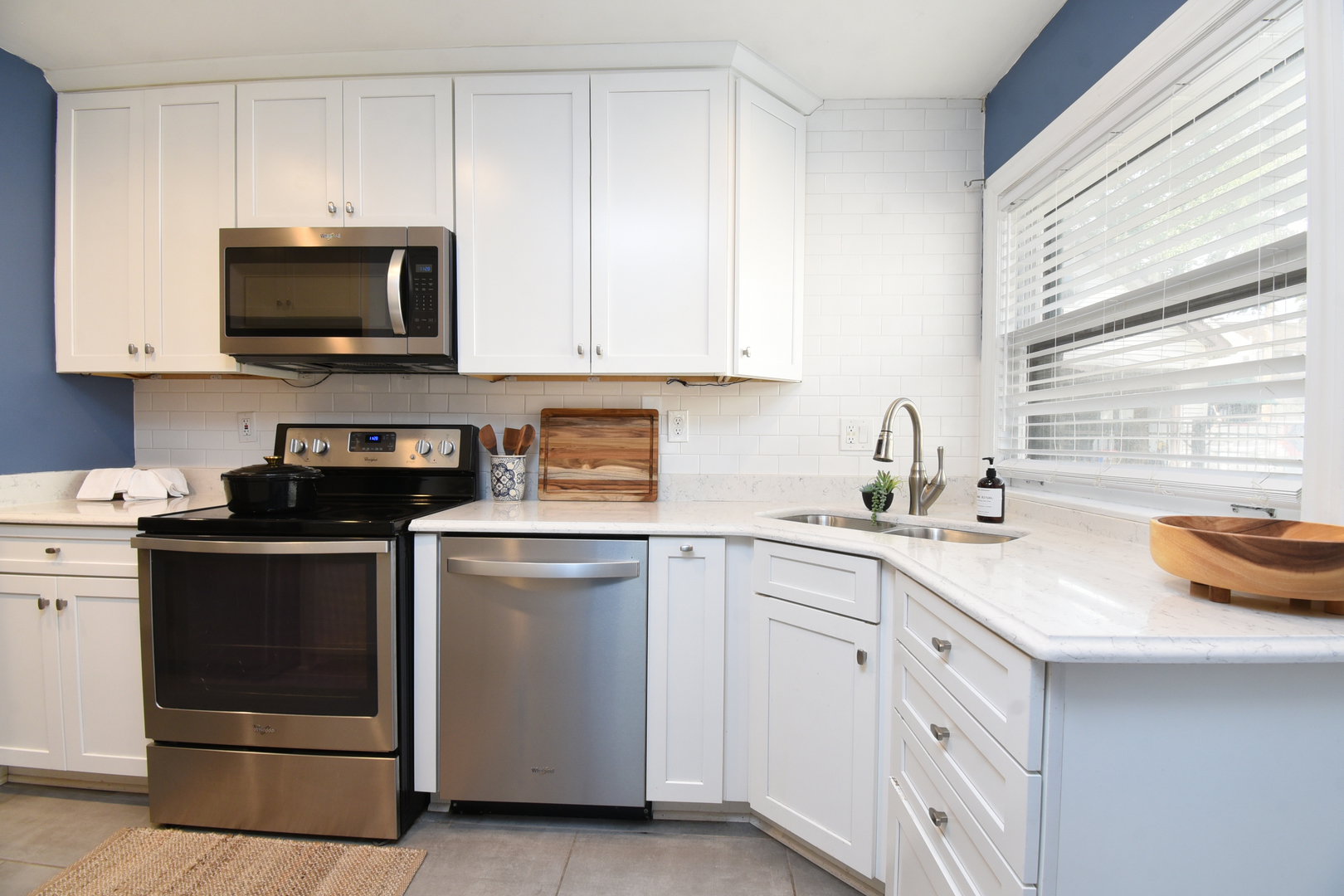 736 S Ashland Avenue, La Grange, IL 60525