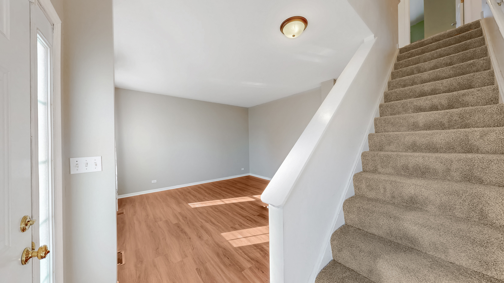 225 Mondovi Drive, Oswego, IL 60543