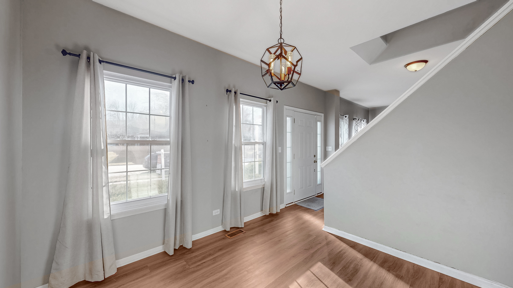 225 Mondovi Drive, Oswego, IL 60543