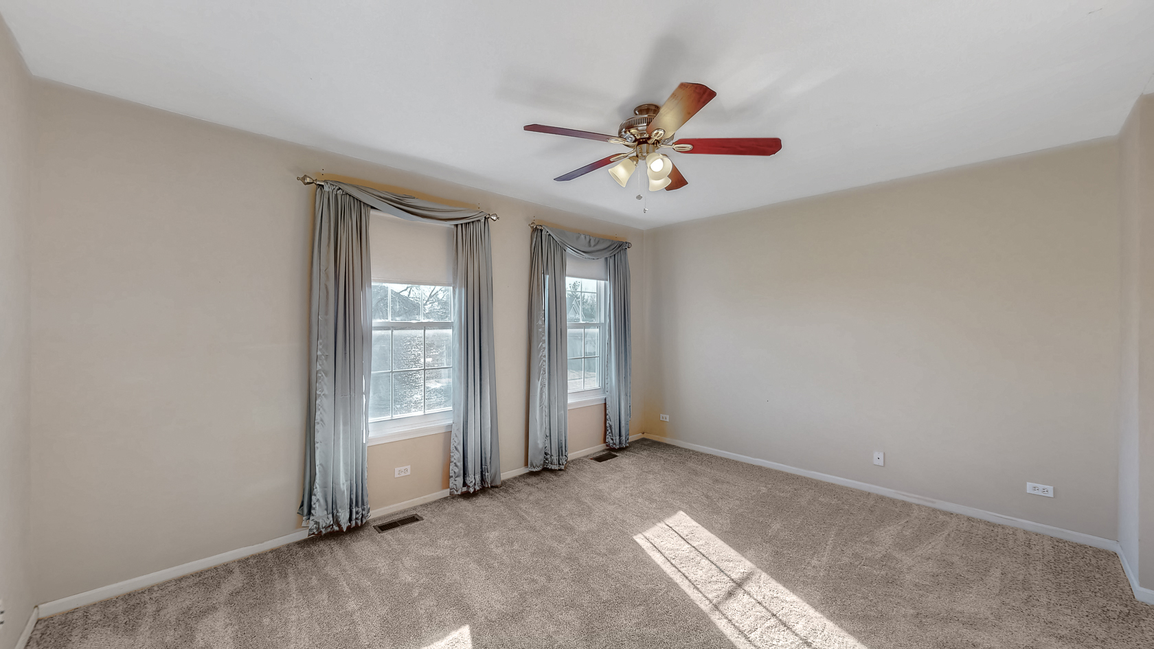 225 Mondovi Drive, Oswego, IL 60543