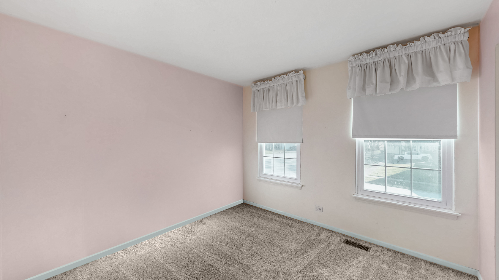 225 Mondovi Drive, Oswego, IL 60543