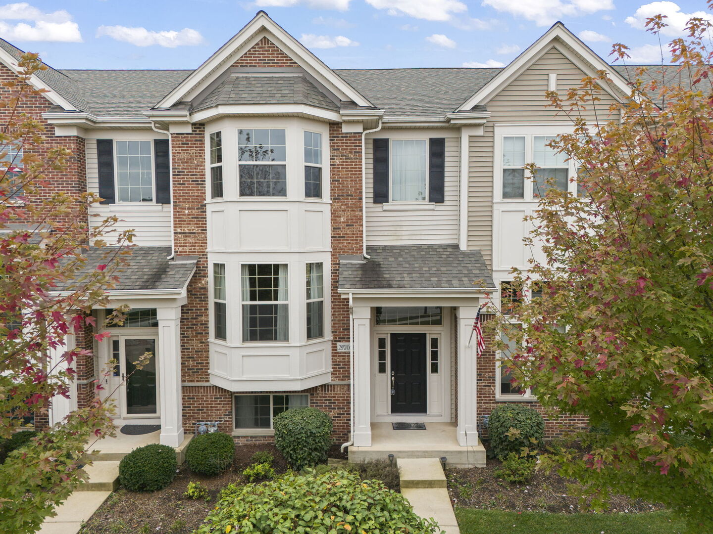 28W068 Shelburne Farms Drive, Winfield, IL 60190