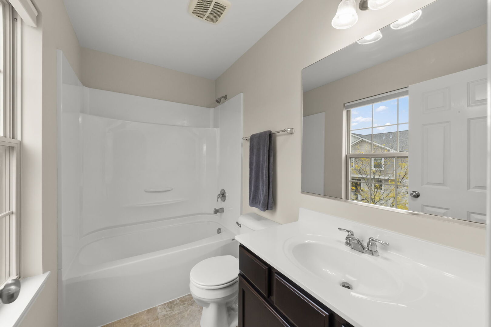 28W068 Shelburne Farms Drive, Winfield, IL 60190