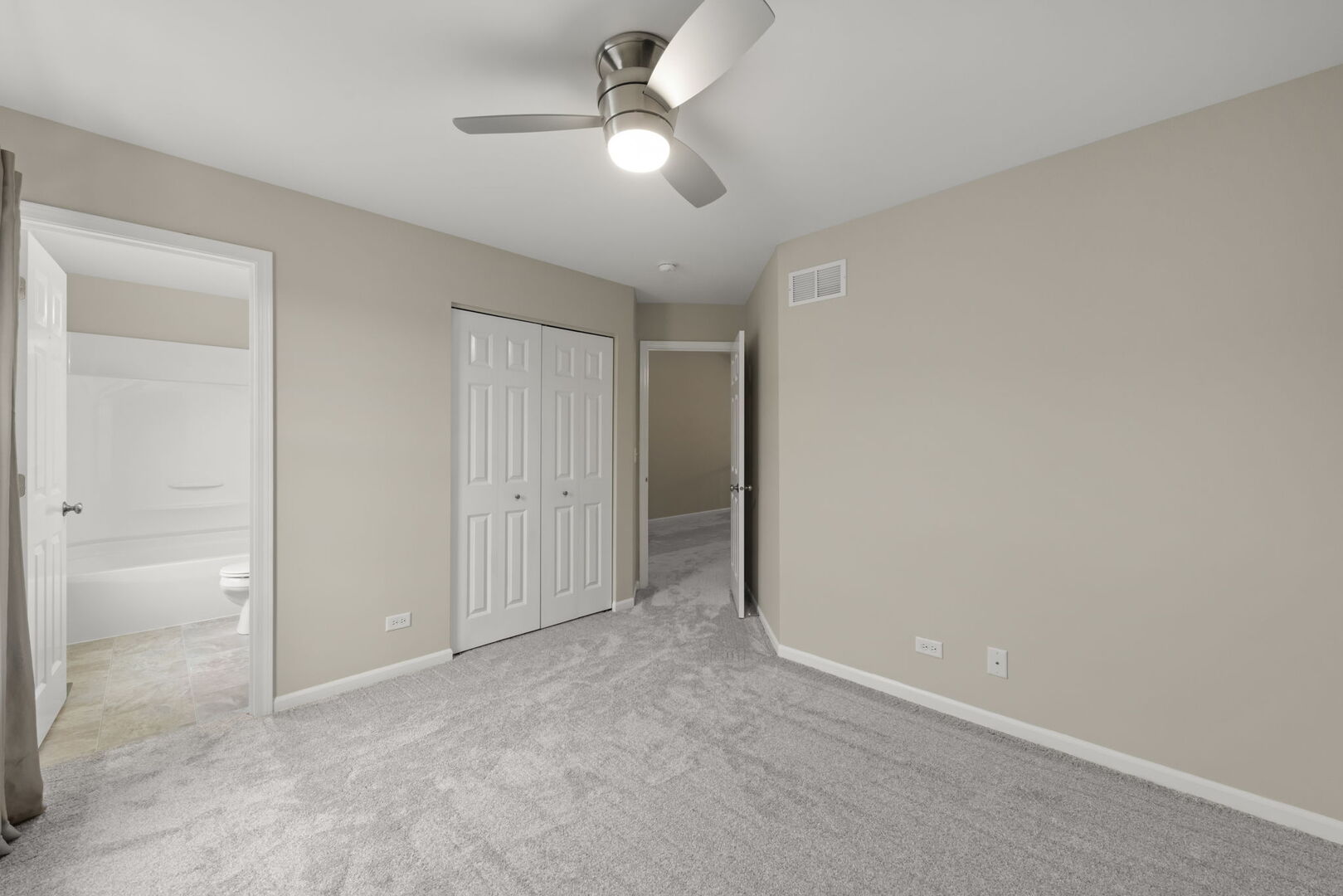 28W068 Shelburne Farms Drive, Winfield, IL 60190