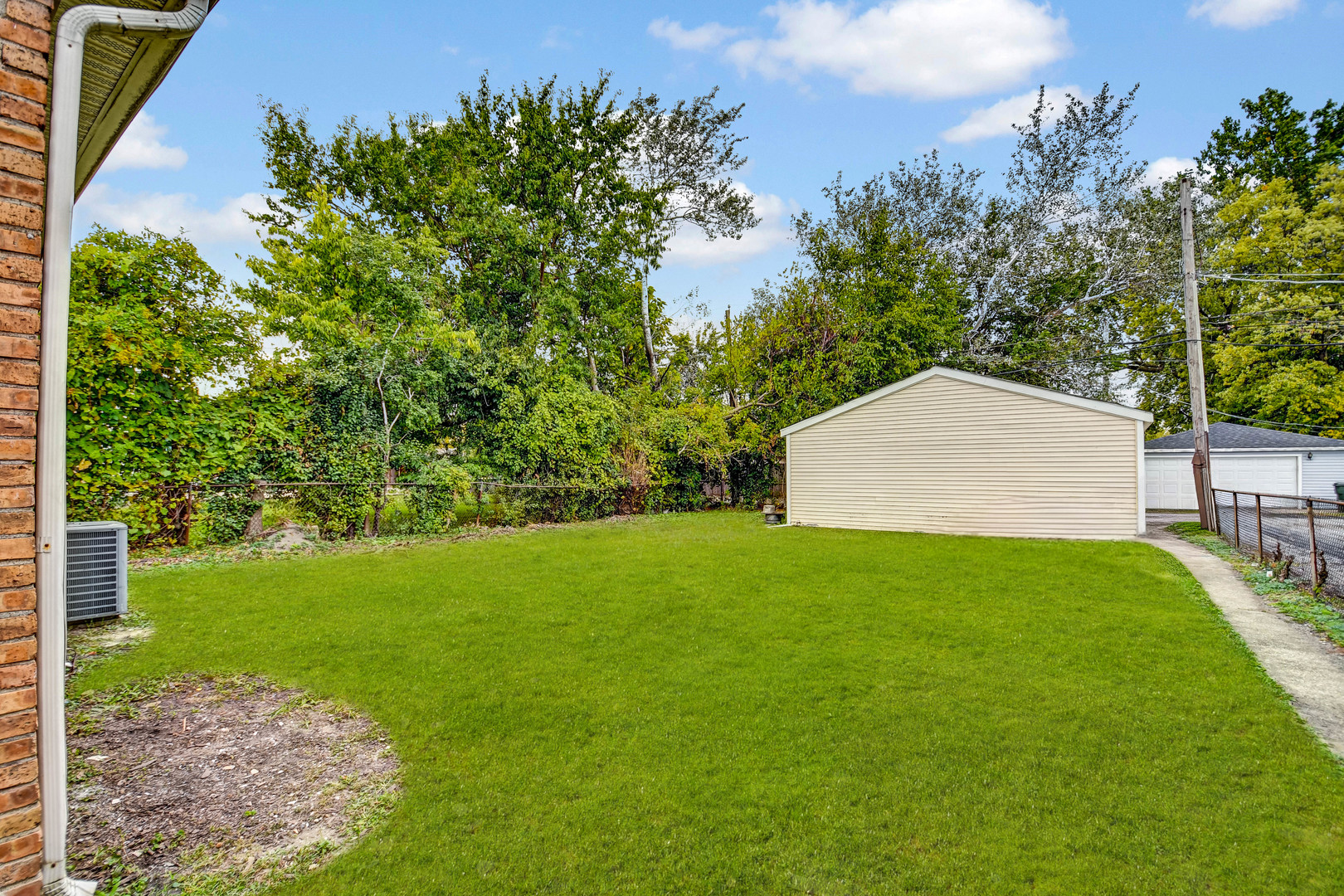 2950 Bernice Road, Lansing, IL 60438