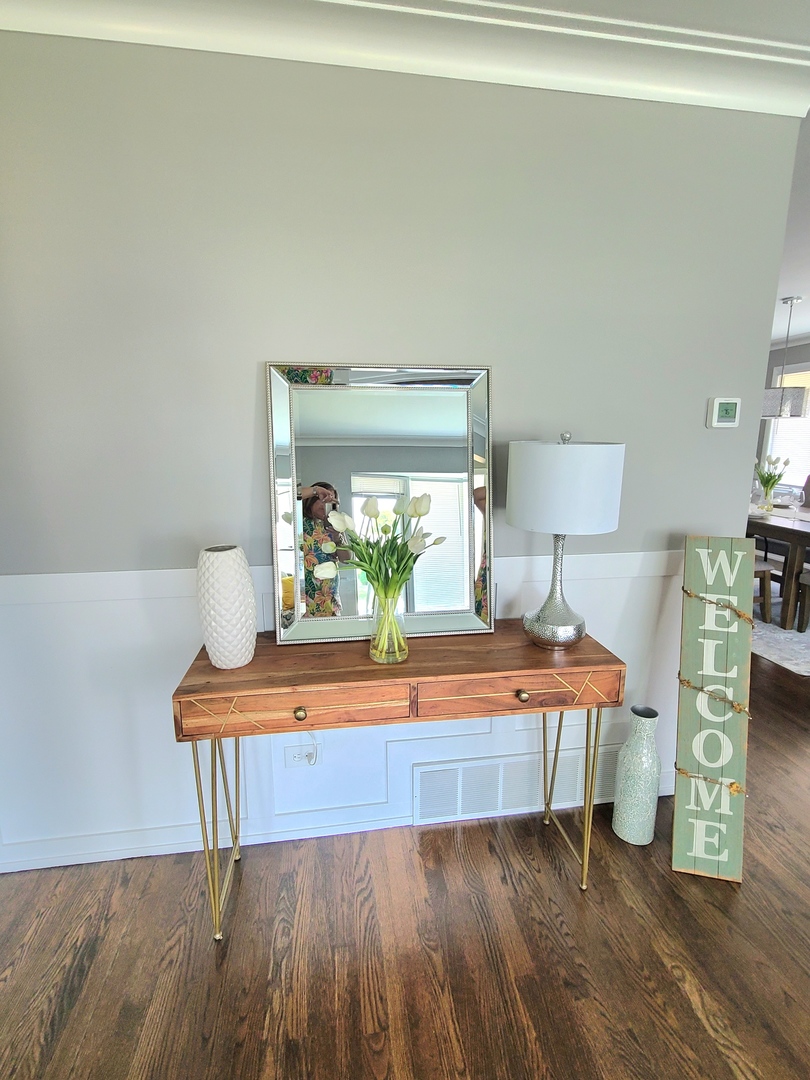 9526 S Kilbourn Avenue, Oak Lawn, IL 60453