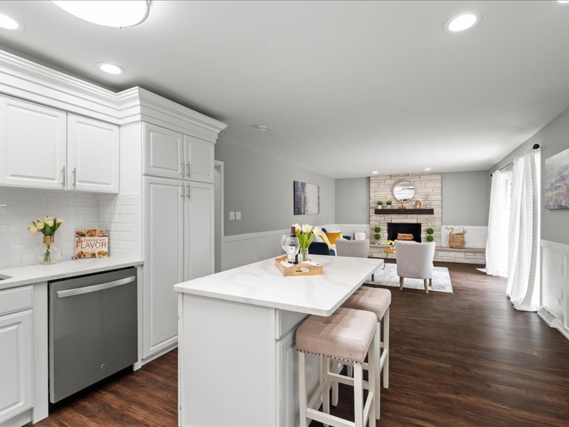 9526 S Kilbourn Avenue, Oak Lawn, IL 60453