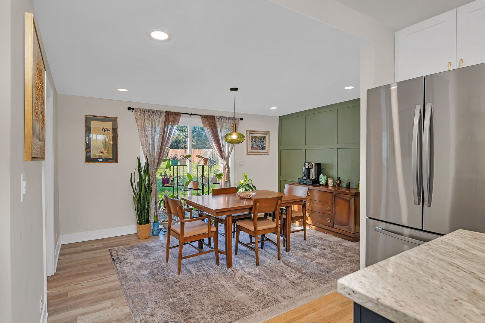 128 S Villa Avenue, Addison, IL 60101