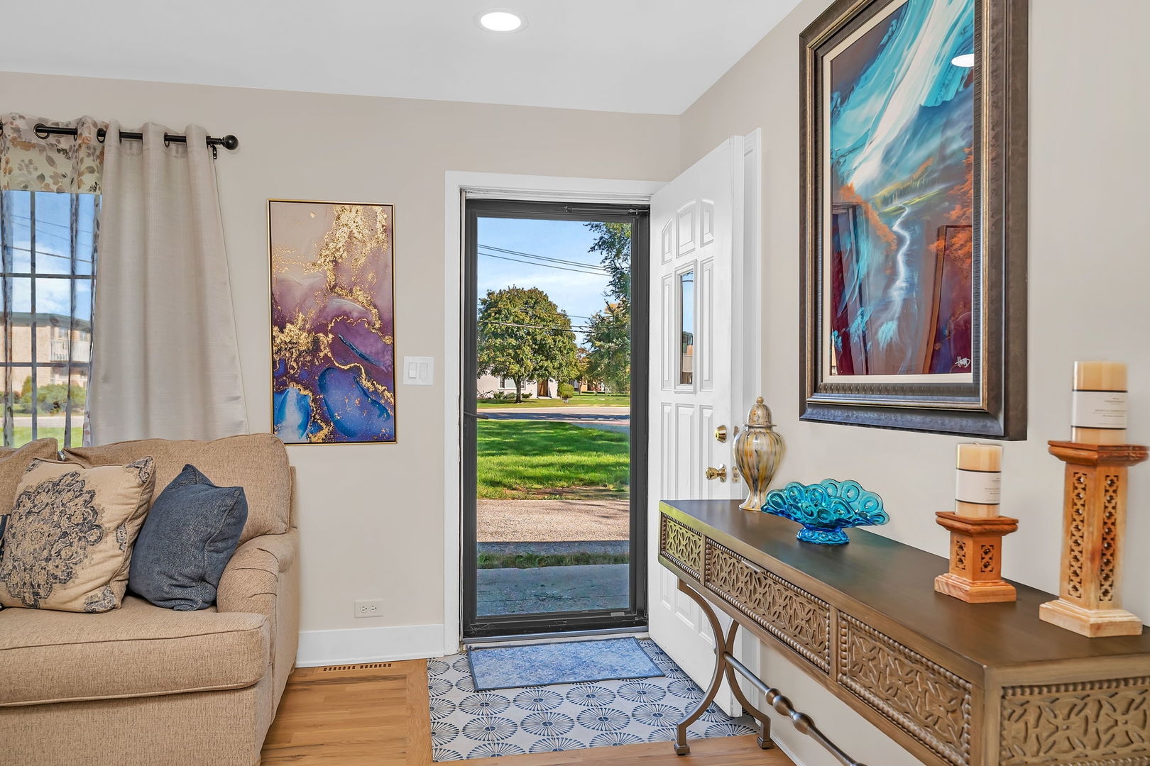 128 S Villa Avenue, Addison, IL 60101