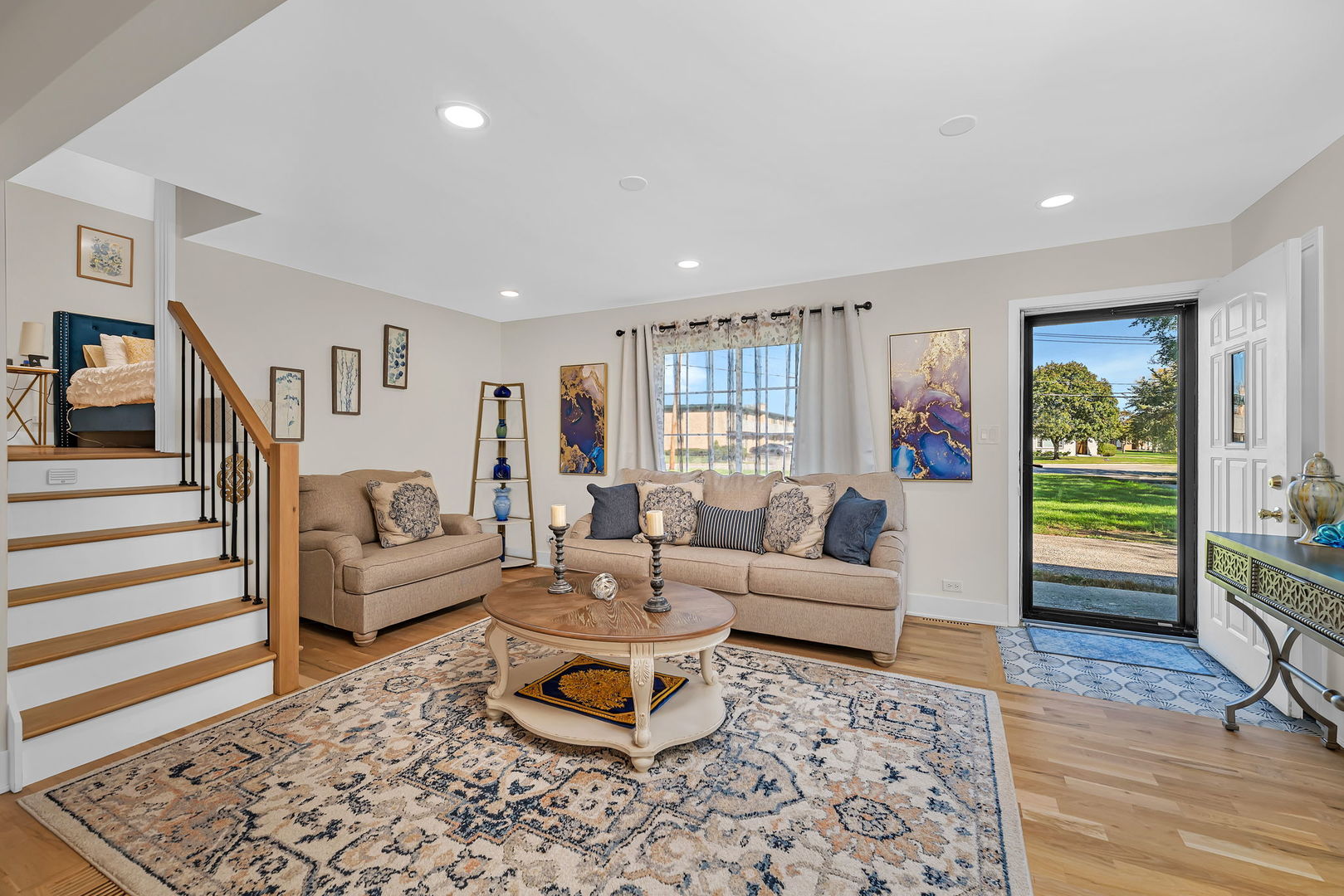 128 S Villa Avenue, Addison, IL 60101