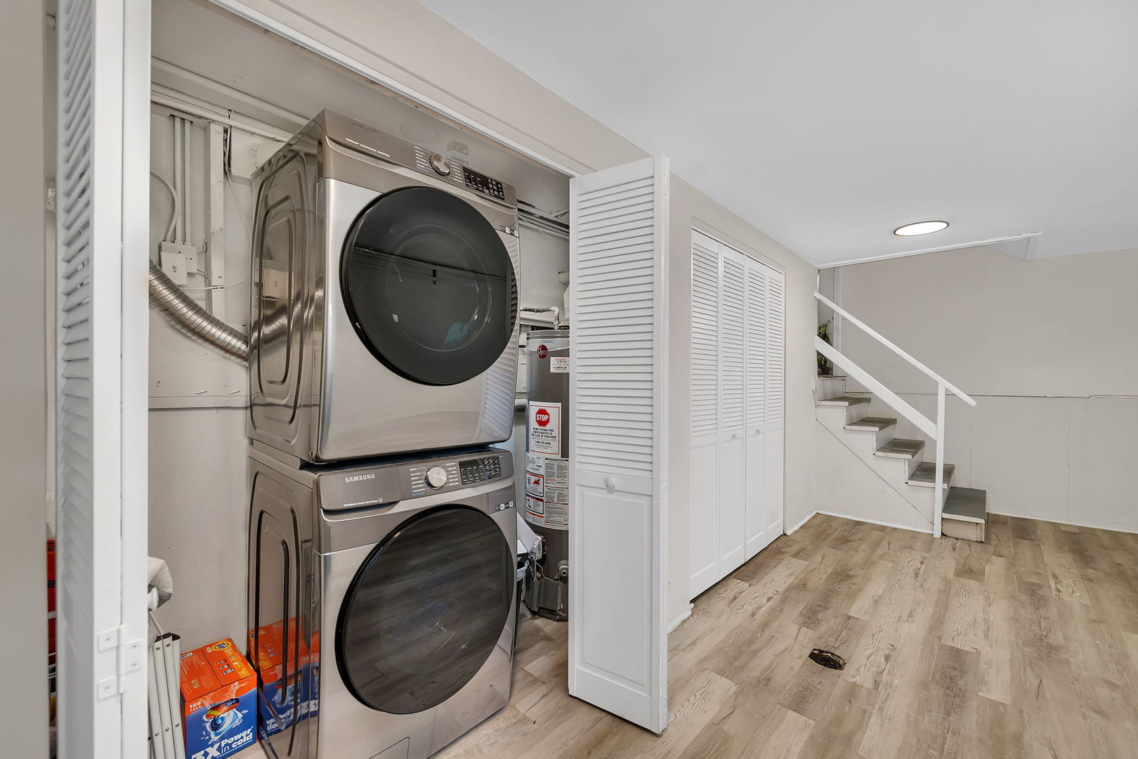 128 S Villa Avenue, Addison, IL 60101