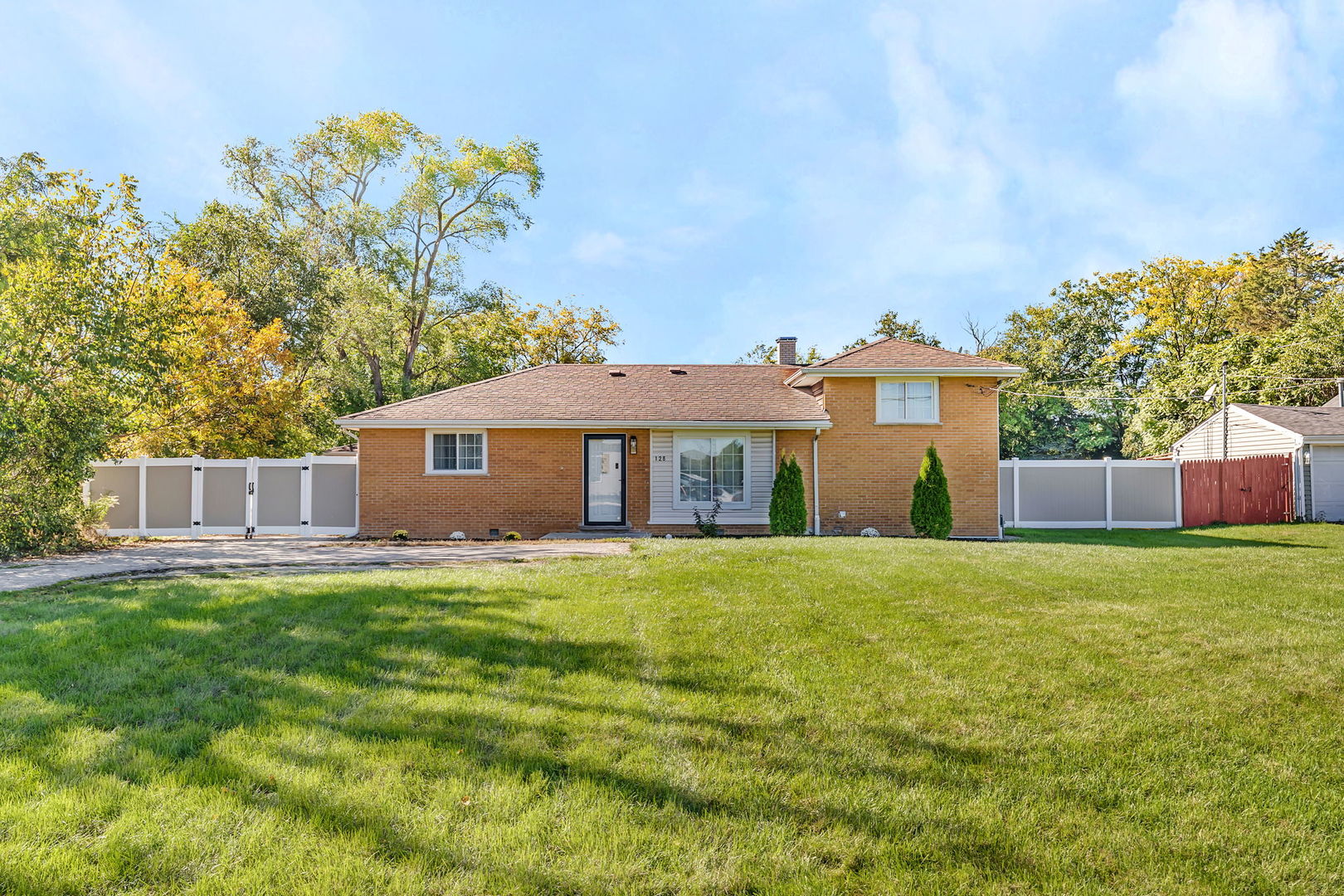 128 S Villa Avenue, Addison, IL 60101