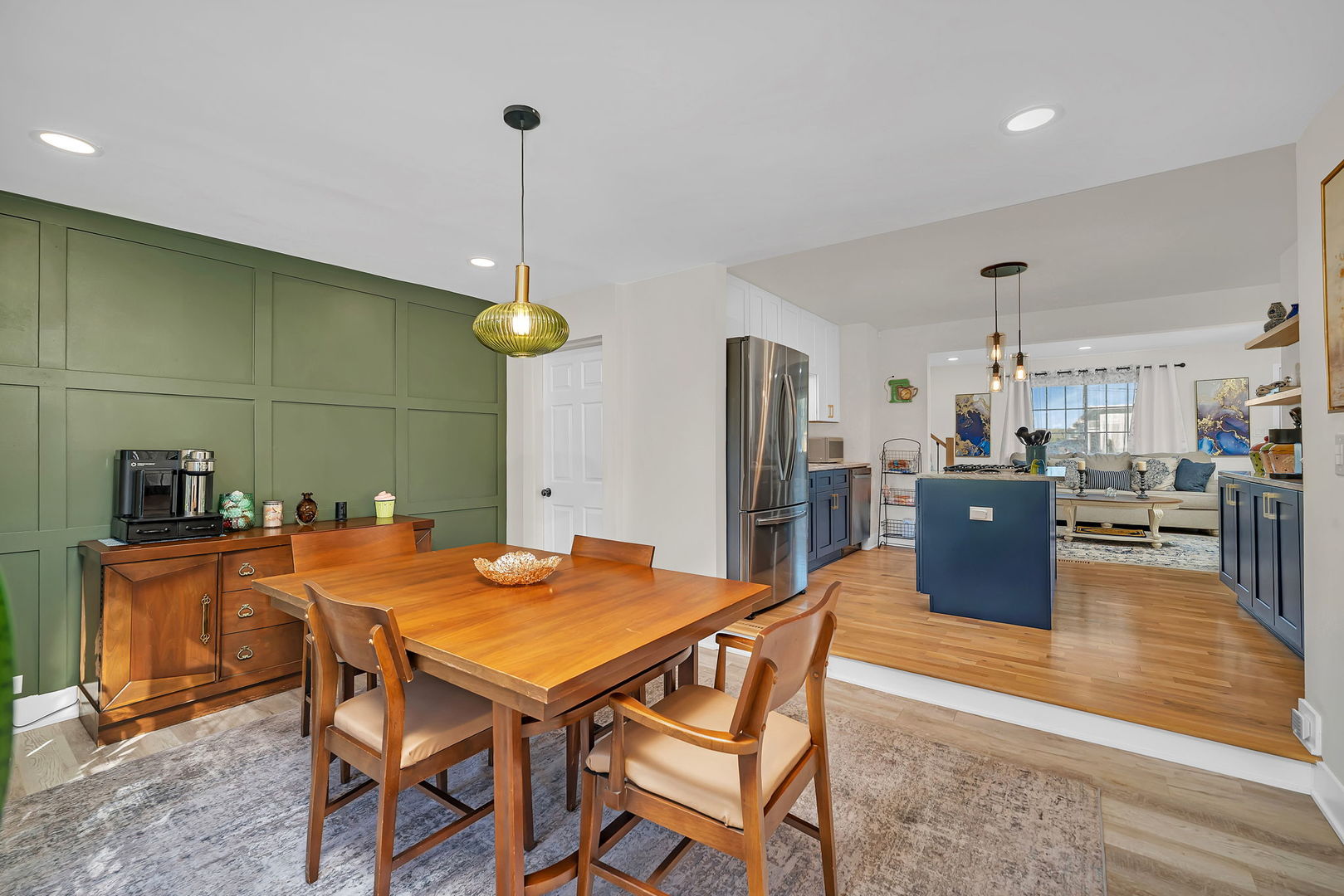 128 S Villa Avenue, Addison, IL 60101