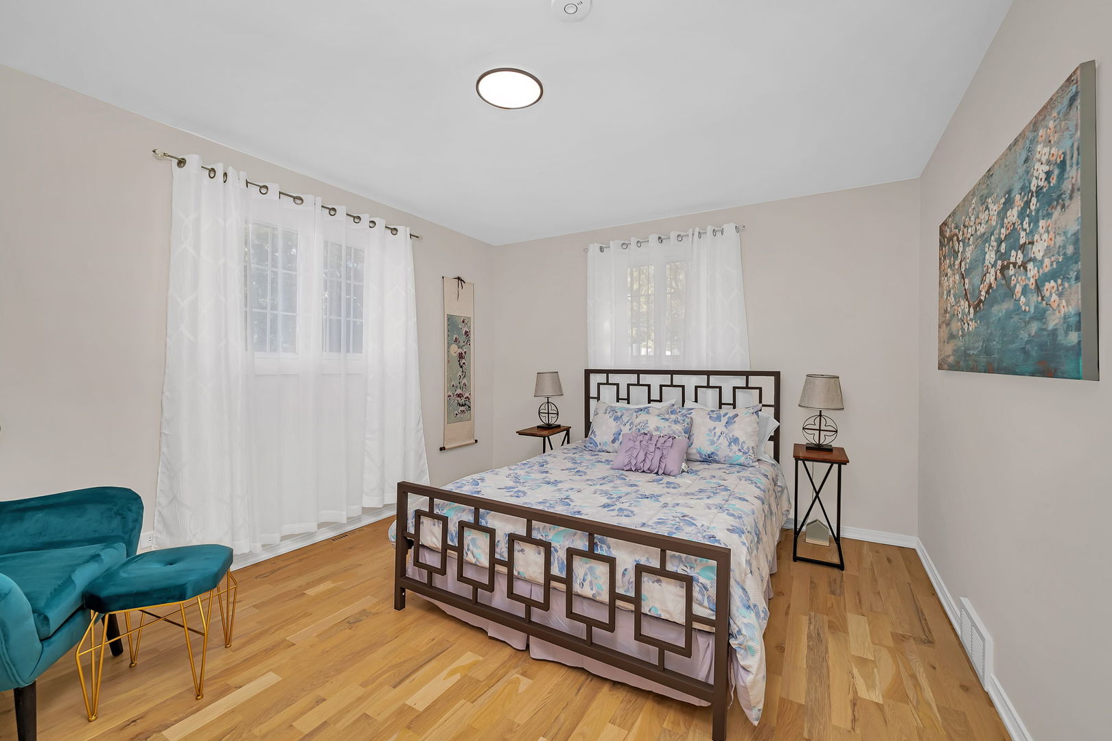 128 S Villa Avenue, Addison, IL 60101