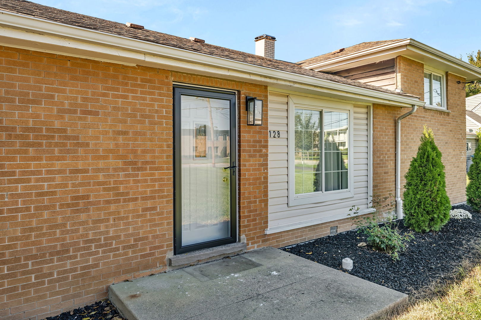 128 S Villa Avenue, Addison, IL 60101