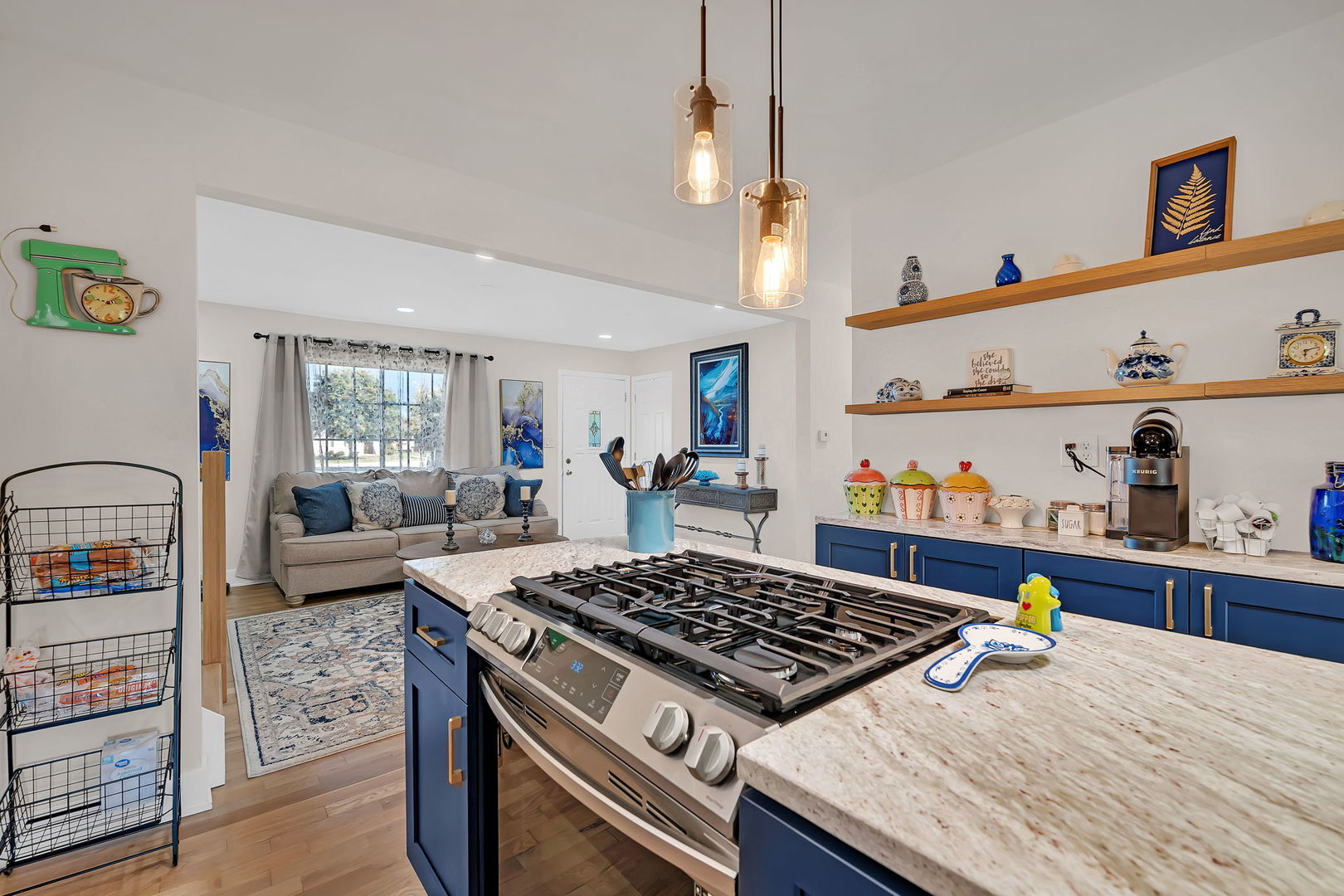 128 S Villa Avenue, Addison, IL 60101