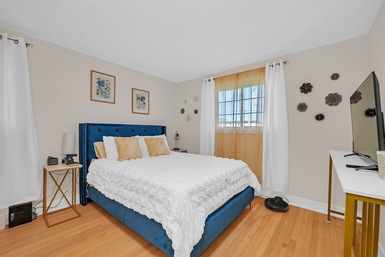 128 S Villa Avenue, Addison, IL 60101