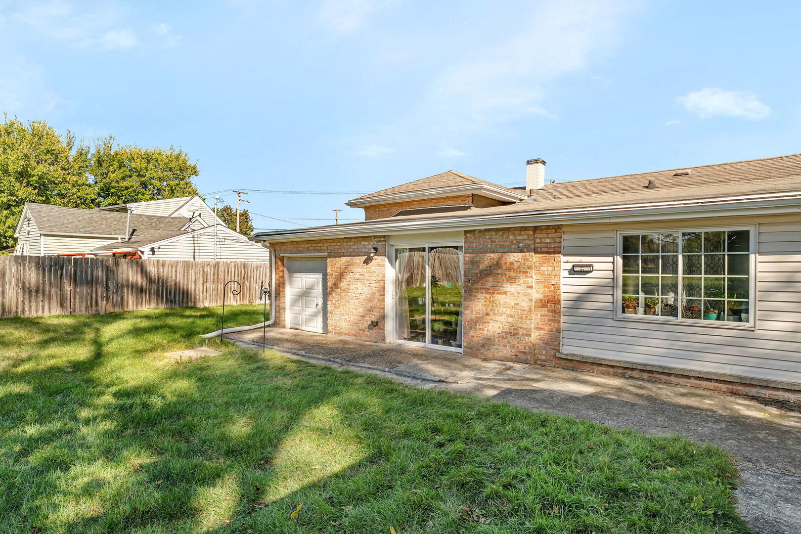 128 S Villa Avenue, Addison, IL 60101