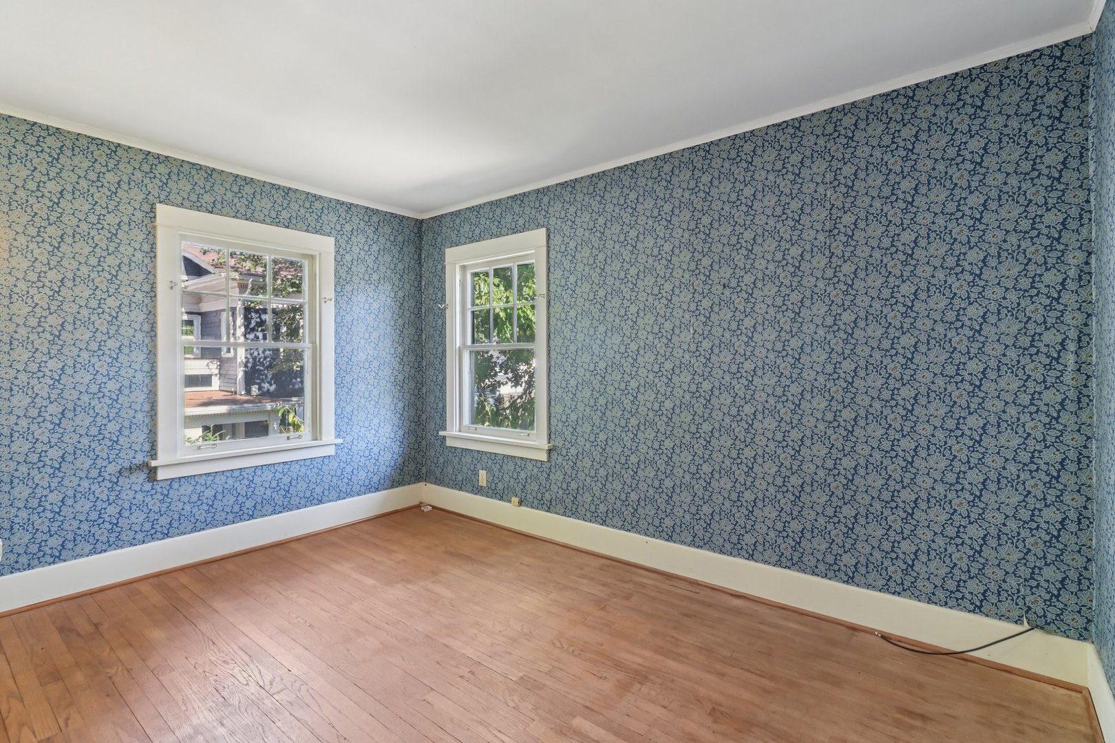 115 S Spring Avenue, La Grange, IL 60525