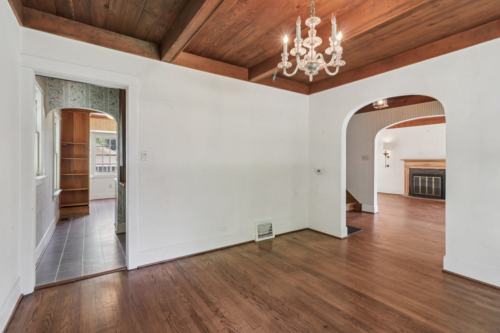 115 S Spring Avenue, La Grange, IL 60525