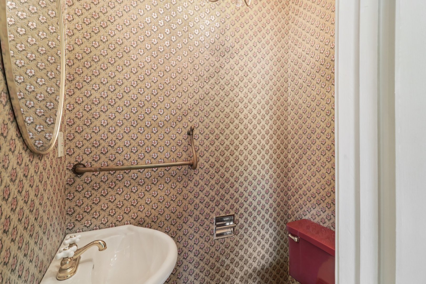 115 S Spring Avenue, La Grange, IL 60525