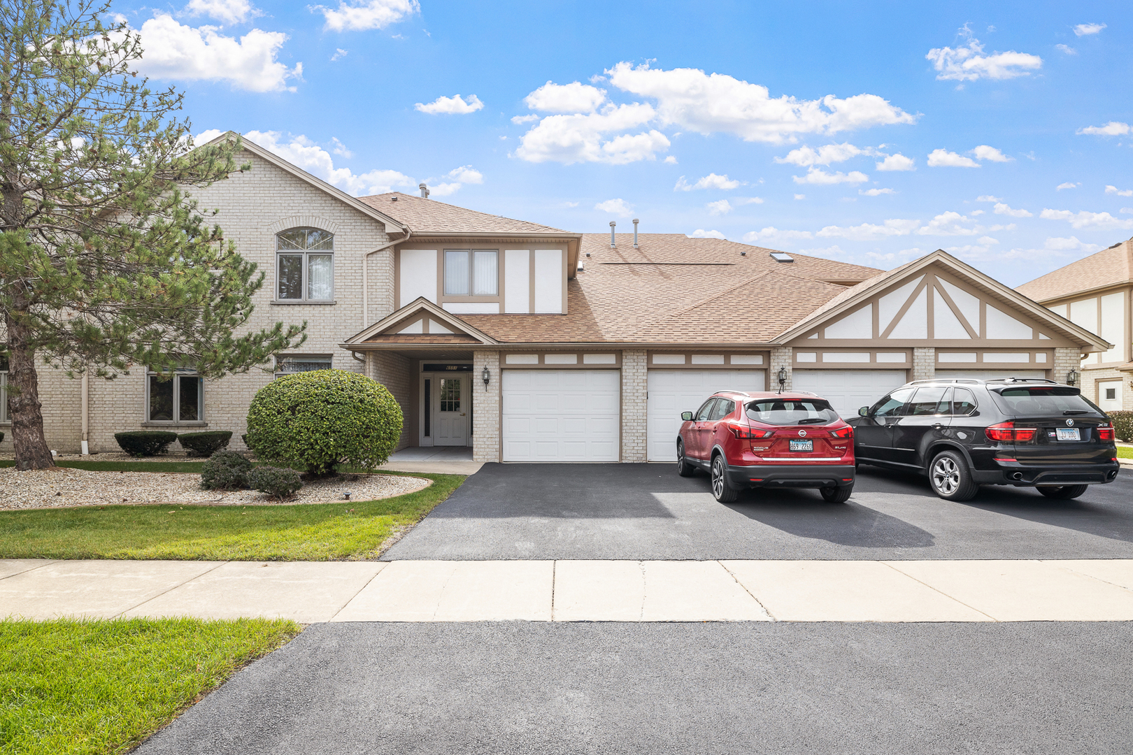 6551 Pine Lake Drive #2, Tinley Park, IL 60477