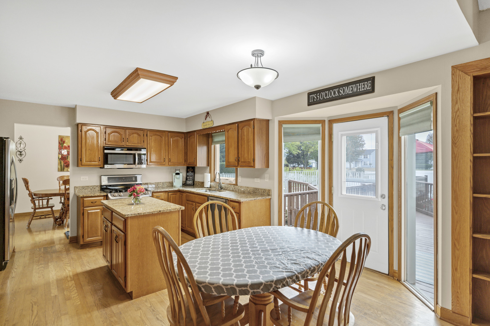 560 Valleyview Drive, Bartlett, IL 60103