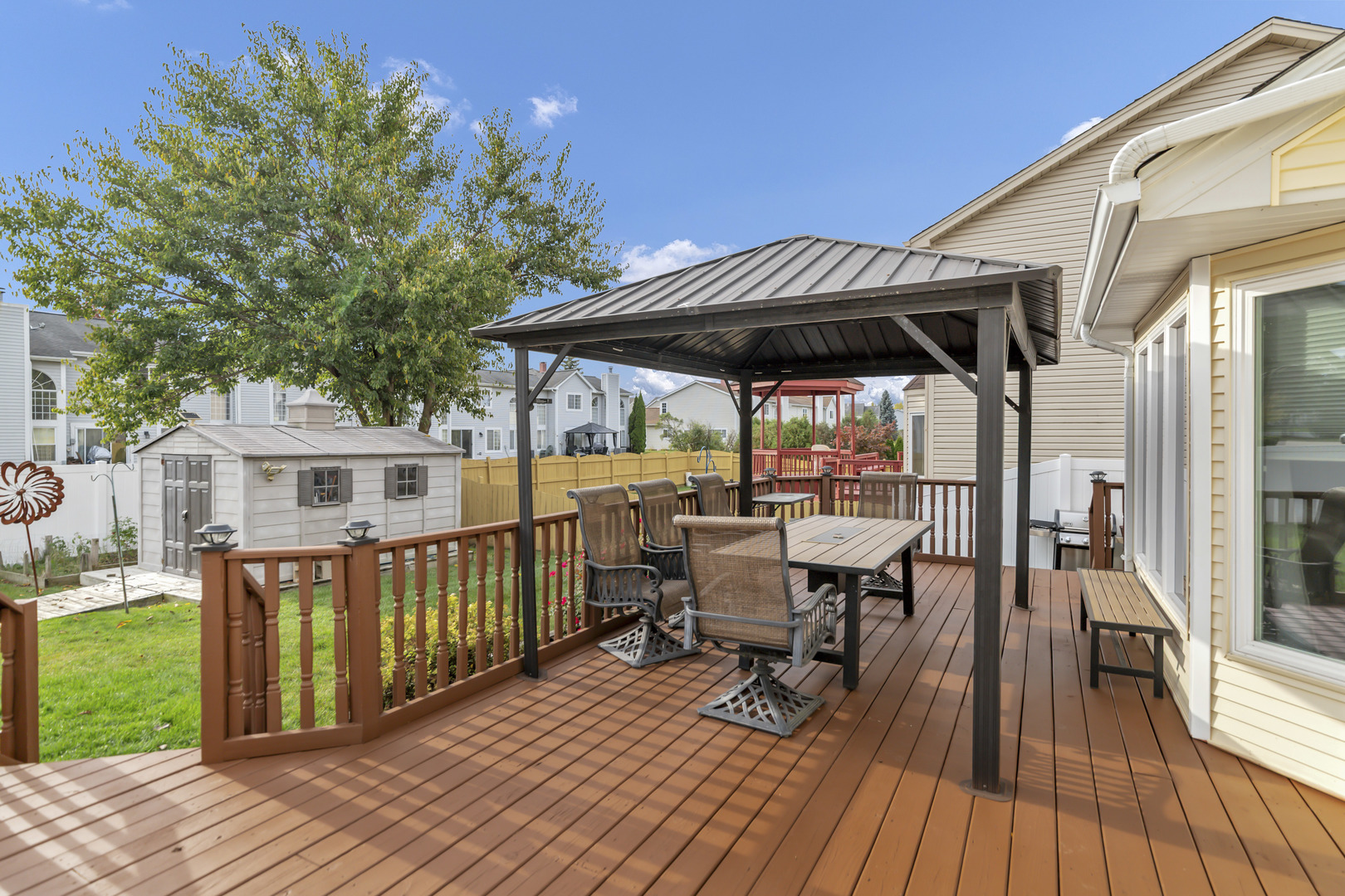 560 Valleyview Drive, Bartlett, IL 60103