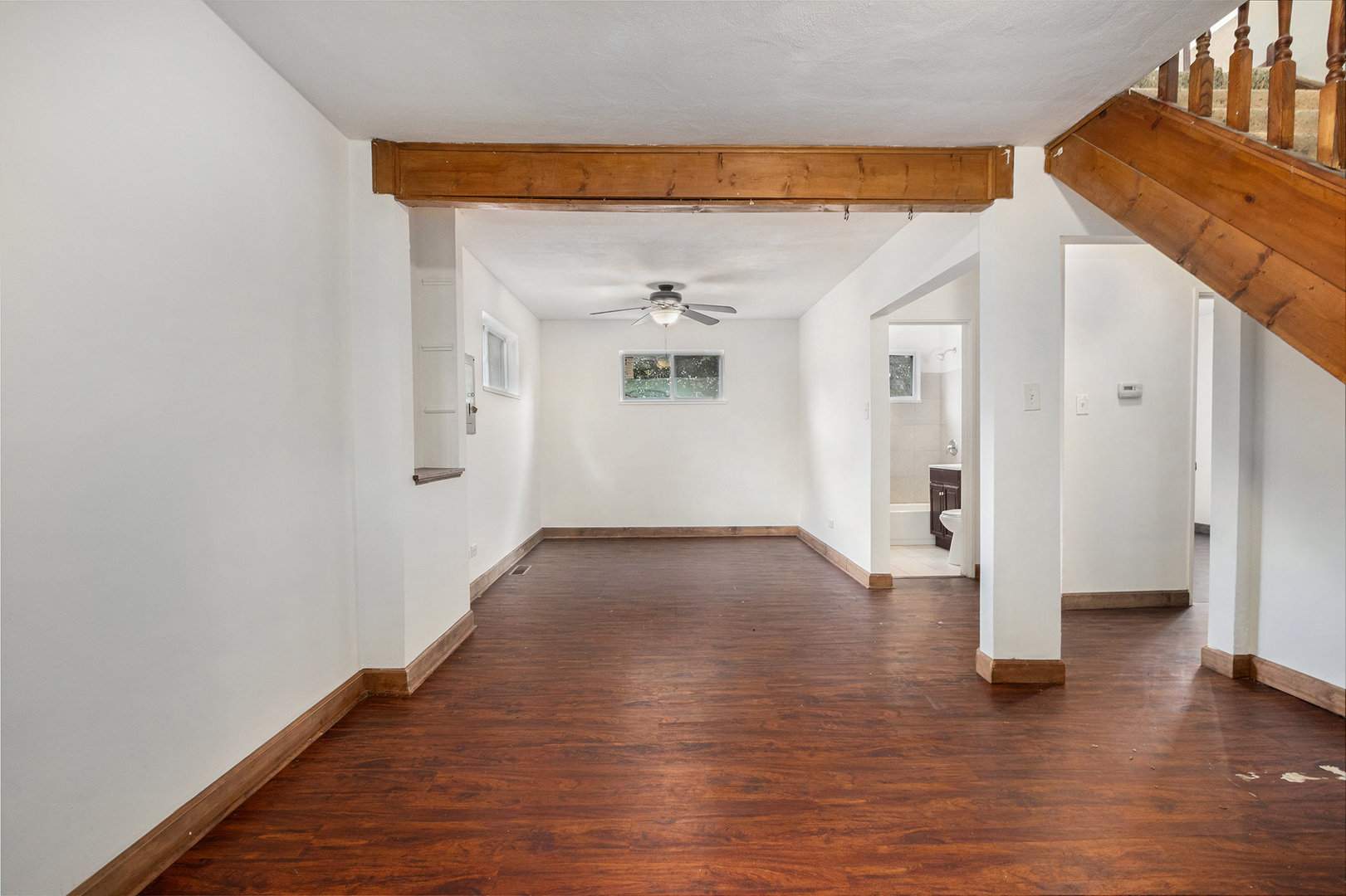 17153 Burnham Avenue, Lansing, IL 60438