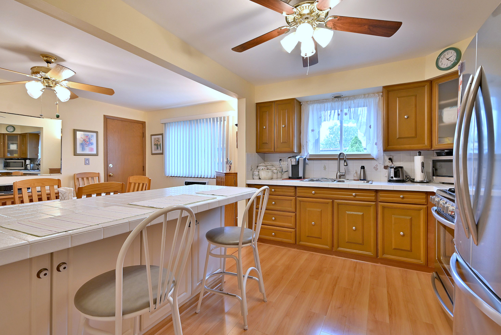 6815 N Olmsted Avenue #203, Chicago, IL 60631