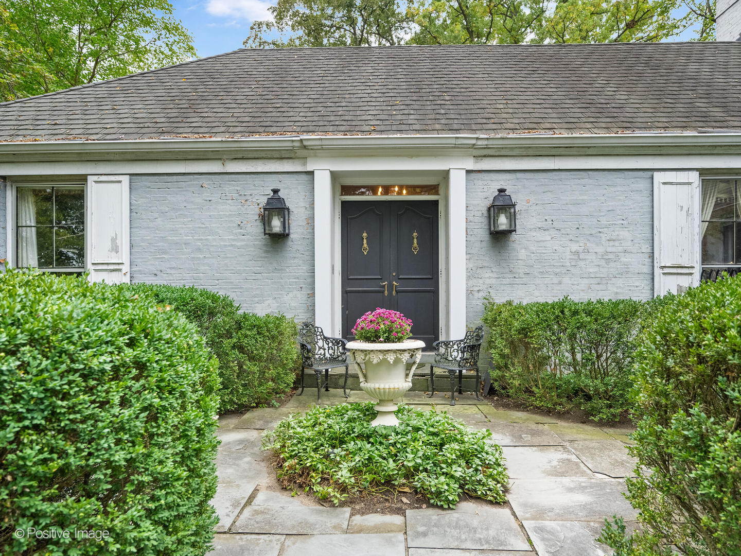 704 Bittersweet Lane, Hinsdale, IL 60521