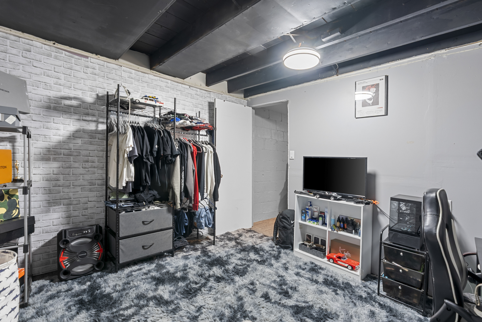 1143 Ridgeway Avenue, Aurora, IL 60506