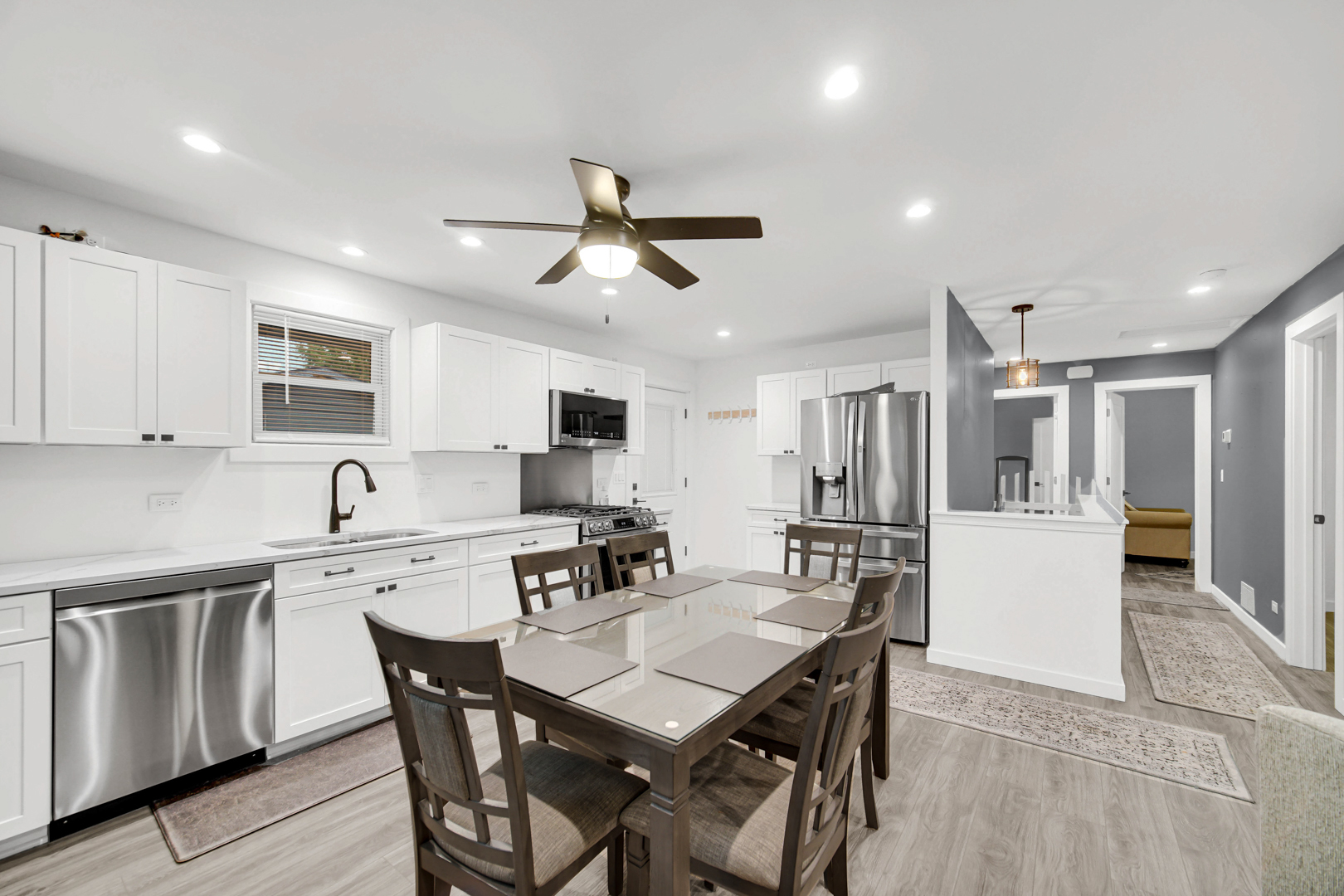 157 Austin Avenue, Carpentersville, IL 60110