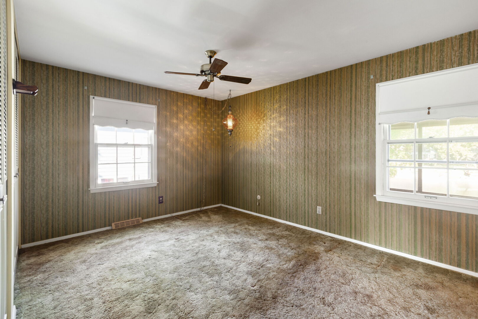 47 Old Post Road, Montgomery, IL 60538