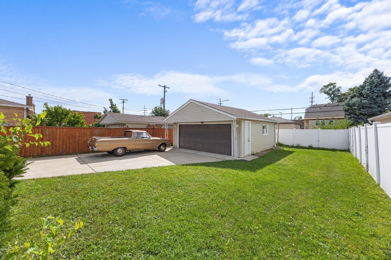 4228 Atlantic Avenue, Schiller Park, IL 60176