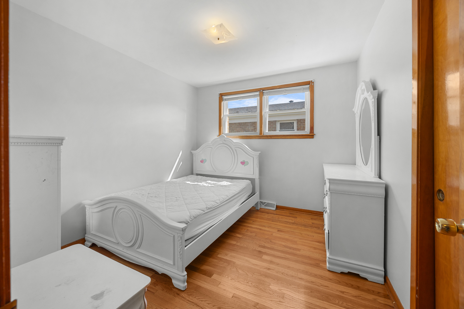 4228 Atlantic Avenue, Schiller Park, IL 60176