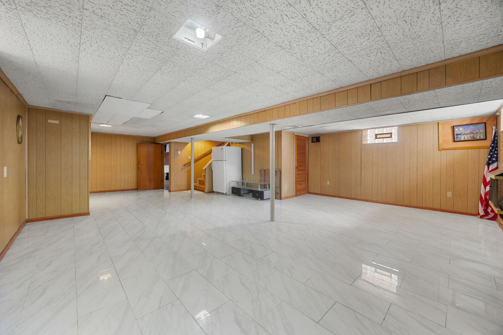 4228 Atlantic Avenue, Schiller Park, IL 60176