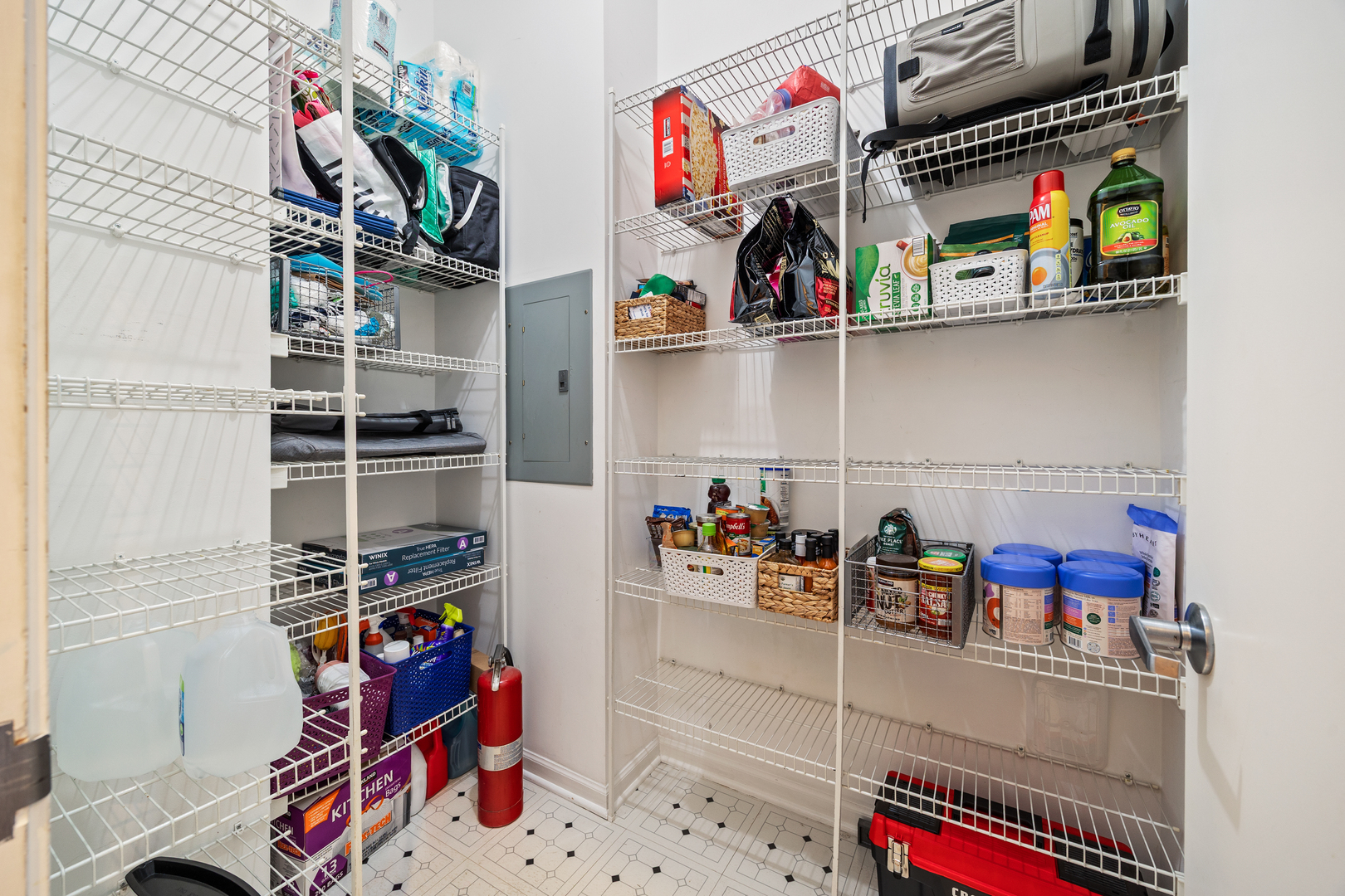 2106 W Erie Street #1E, Chicago, IL 60612