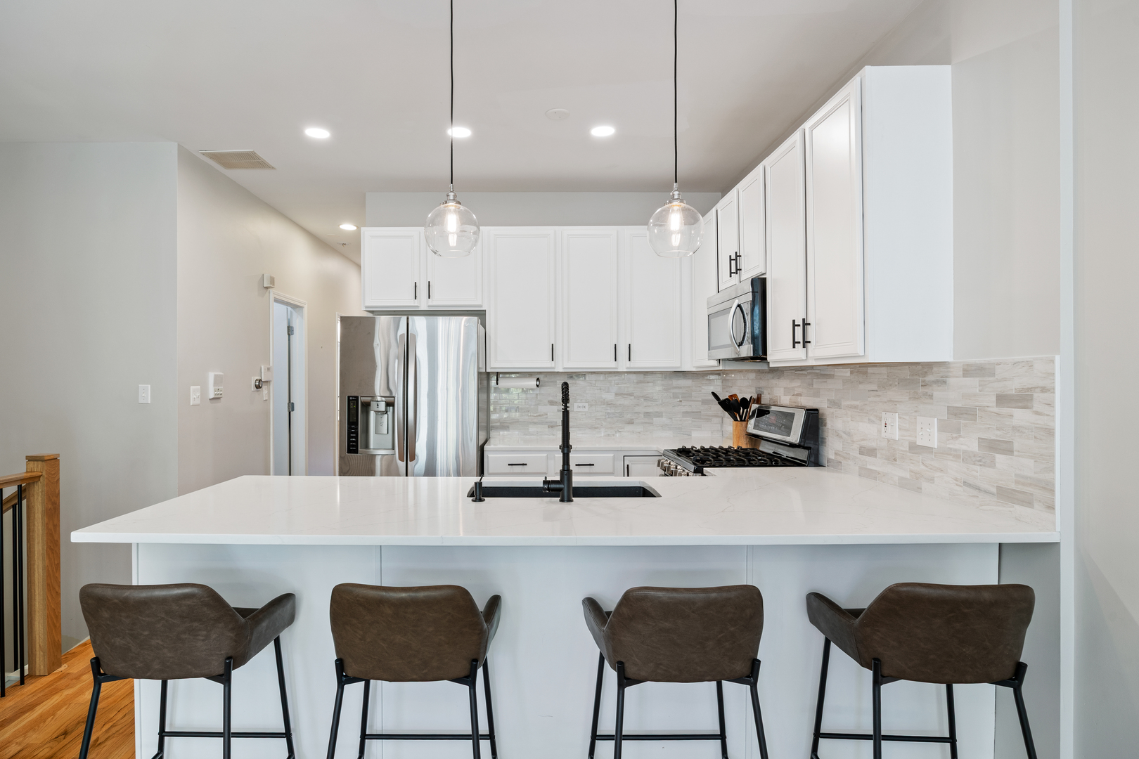 2106 W Erie Street #1E, Chicago, IL 60612