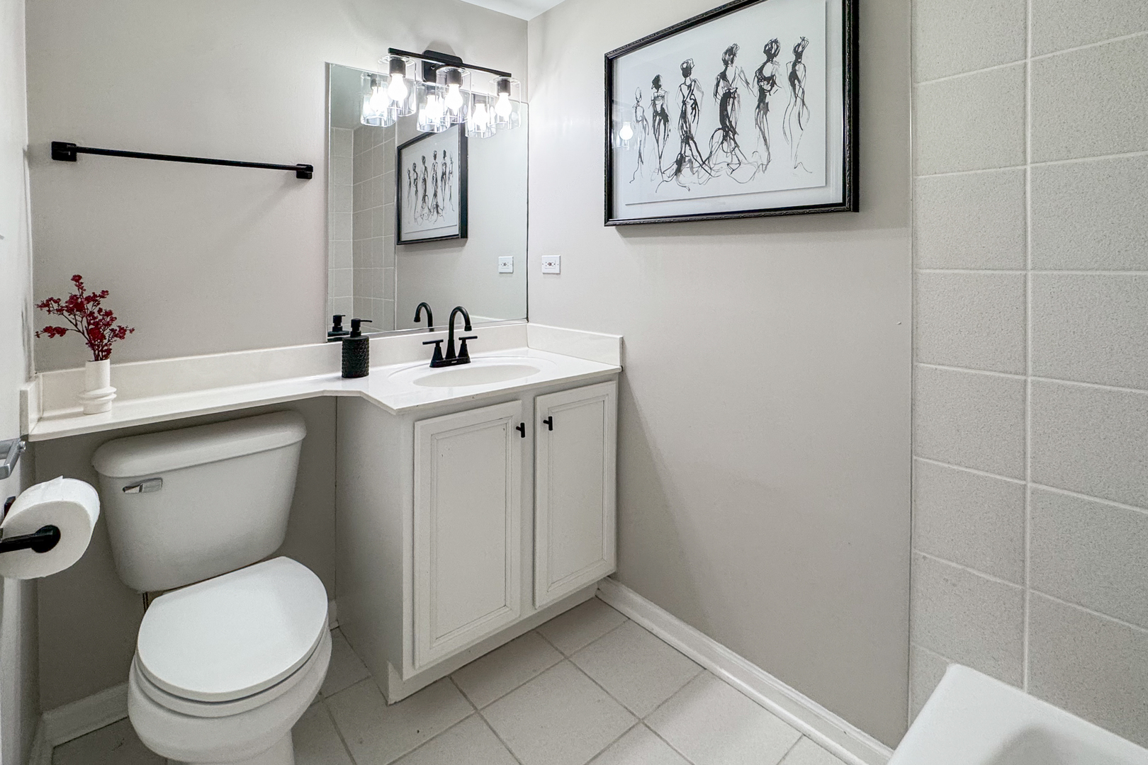 2106 W Erie Street #1E, Chicago, IL 60612