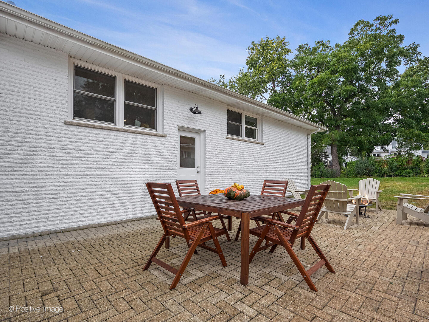 246 N Jackson Road, Clarendon Hills, IL 60514