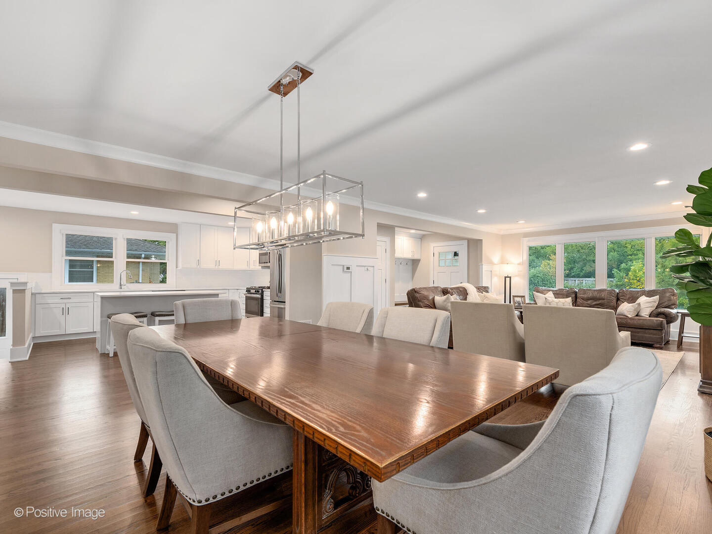 246 N Jackson Road, Clarendon Hills, IL 60514