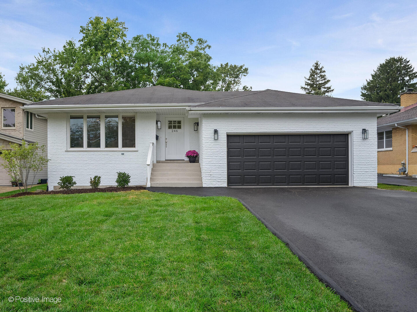 246 N Jackson Road, Clarendon Hills, IL 60514