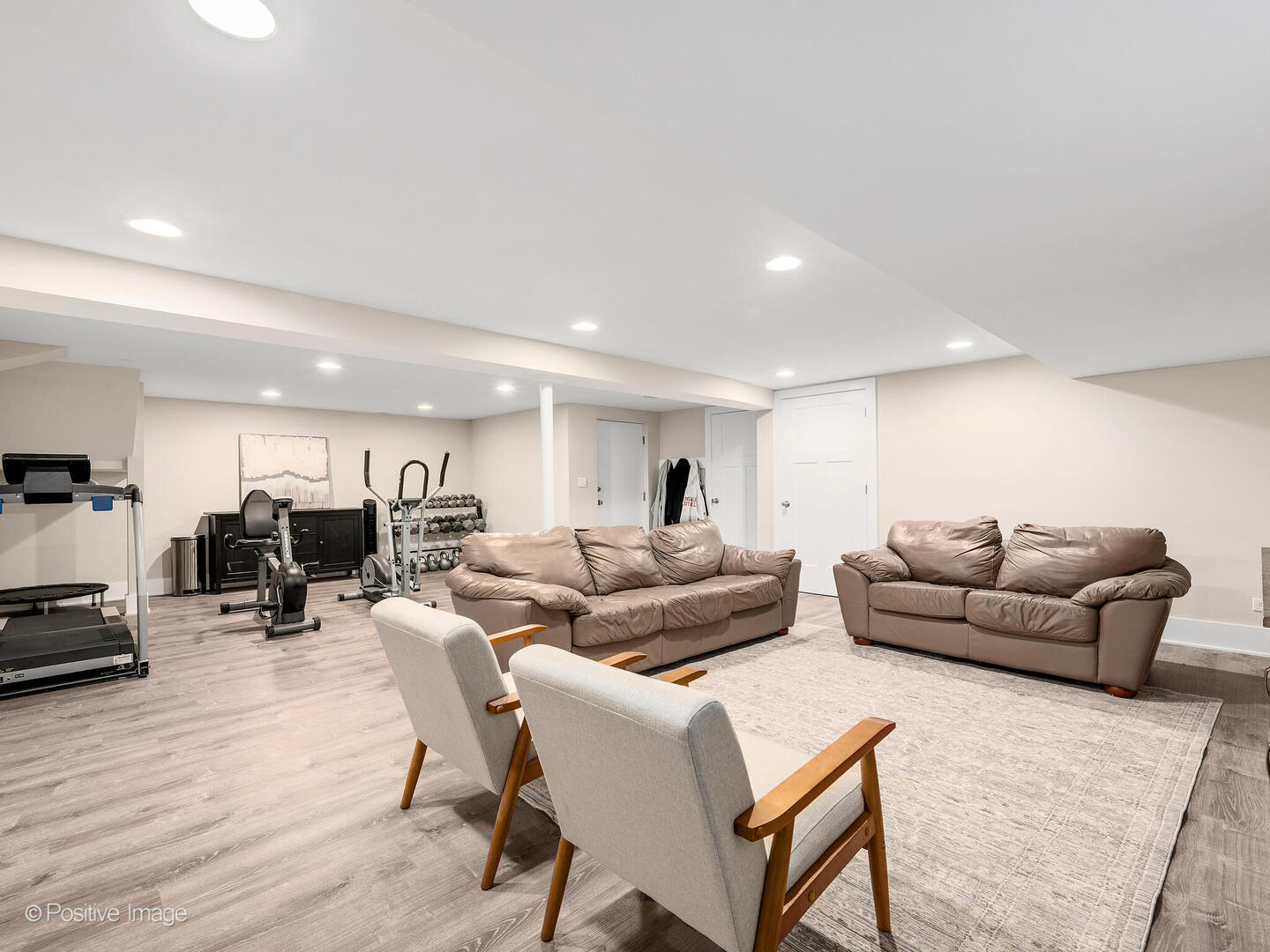 246 N Jackson Road, Clarendon Hills, IL 60514