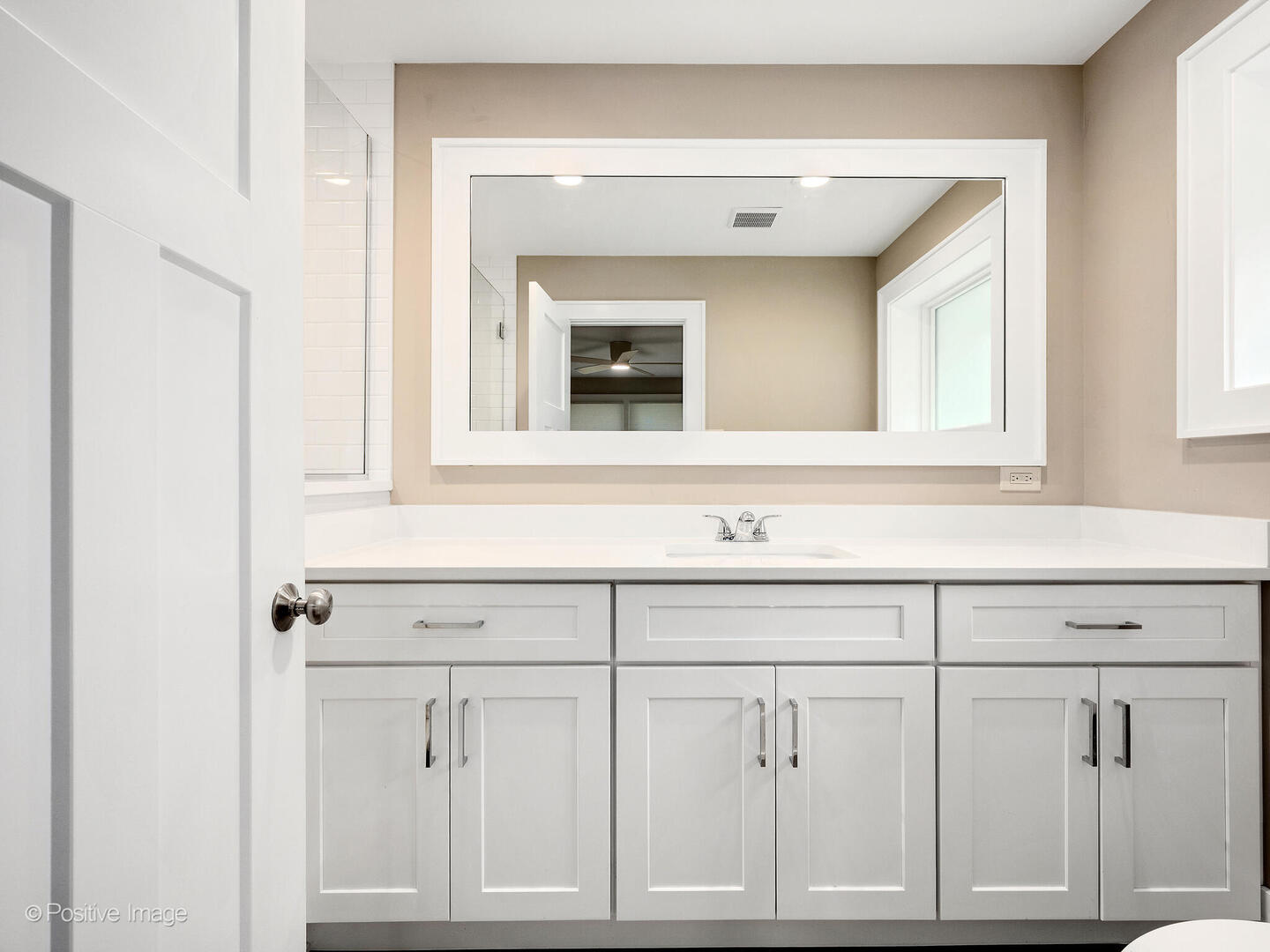 246 N Jackson Road, Clarendon Hills, IL 60514