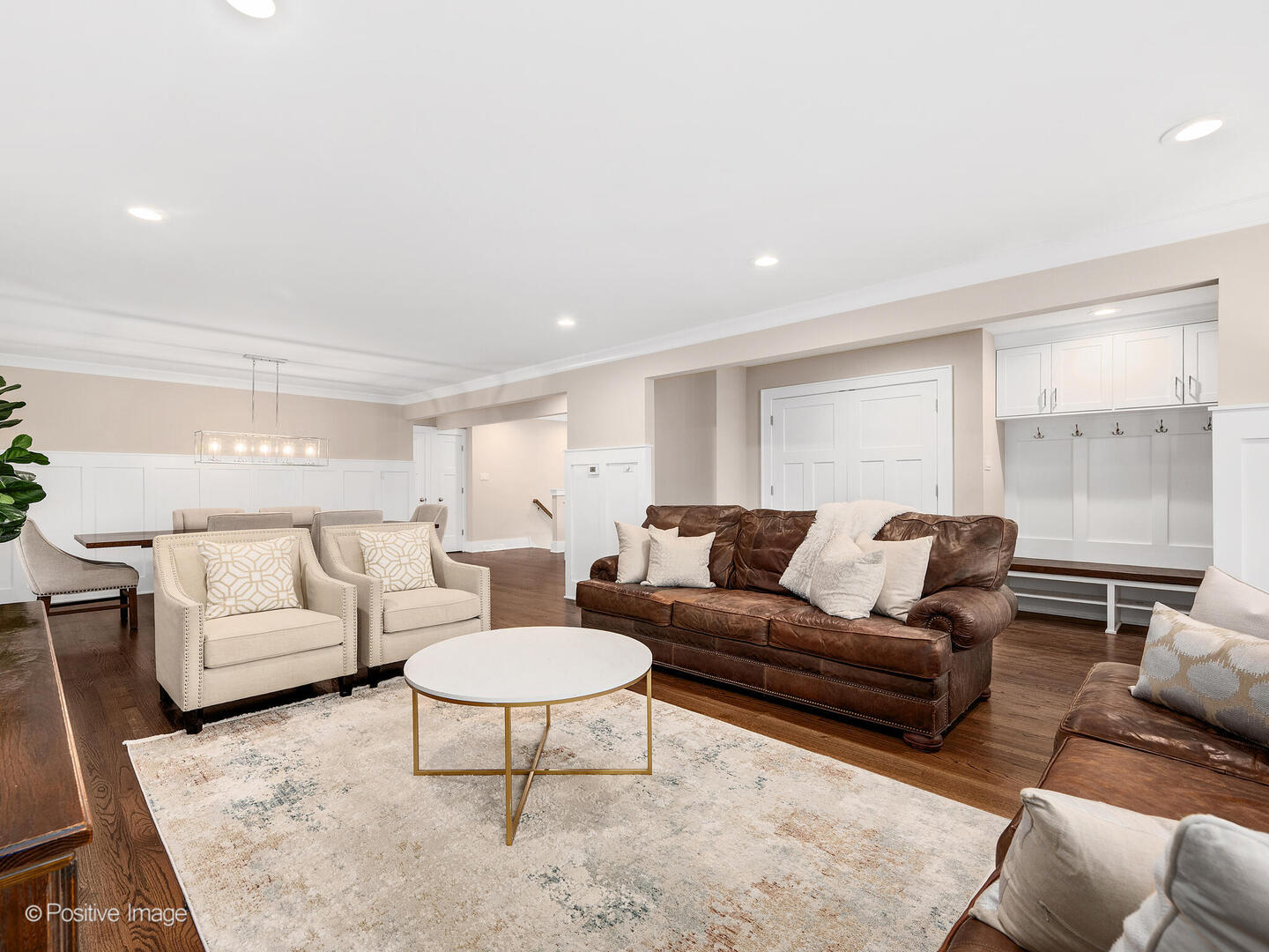 246 N Jackson Road, Clarendon Hills, IL 60514