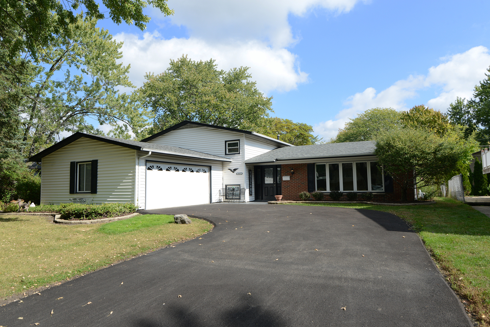 7837 Huntington Circle, Hanover Park, IL 60133