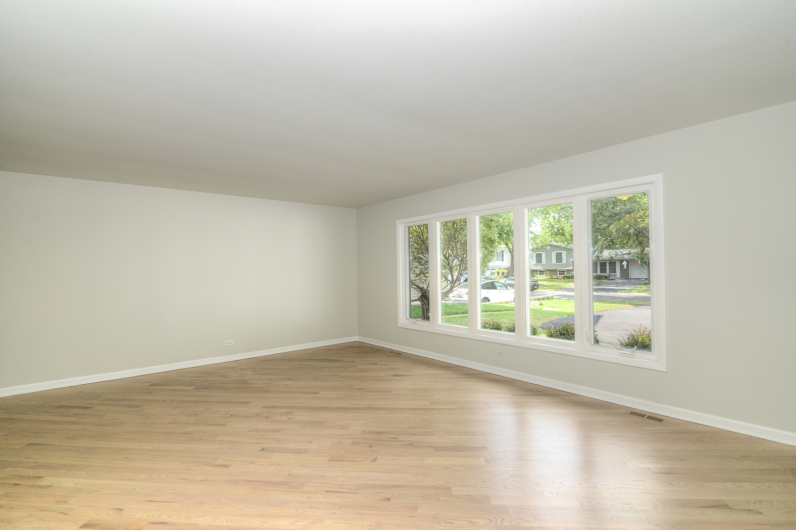 7837 Huntington Circle, Hanover Park, IL 60133