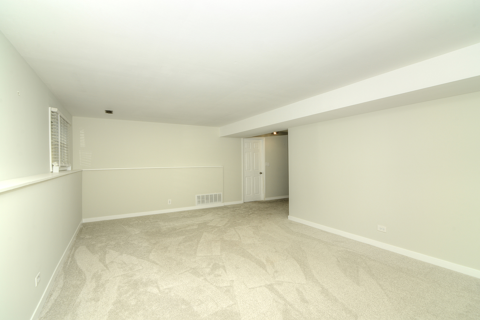 7837 Huntington Circle, Hanover Park, IL 60133