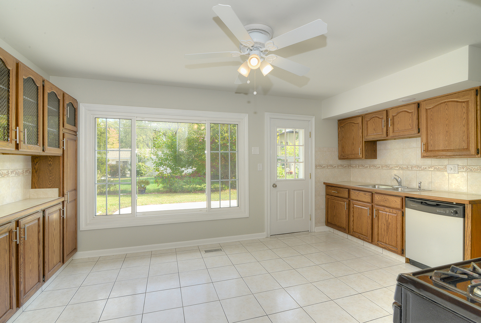 7837 Huntington Circle, Hanover Park, IL 60133